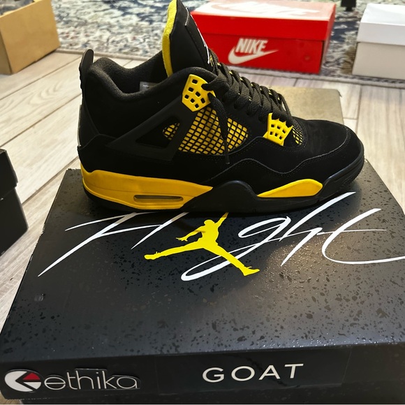 Nike Black and Yellow Sneakers